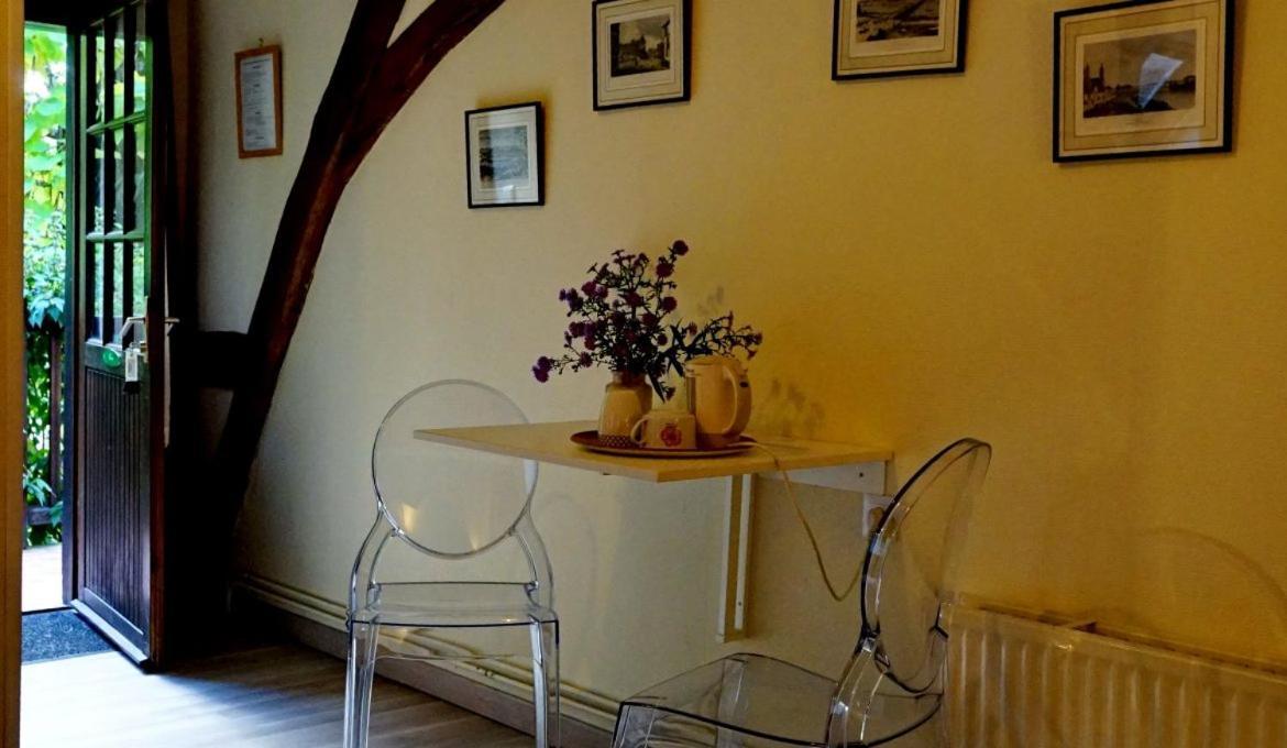 Bed and Breakfast Le Moulin De La Planche Cerelles Экстерьер фото